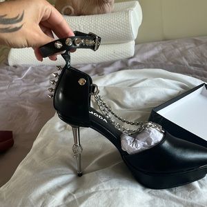 Dollskill heels